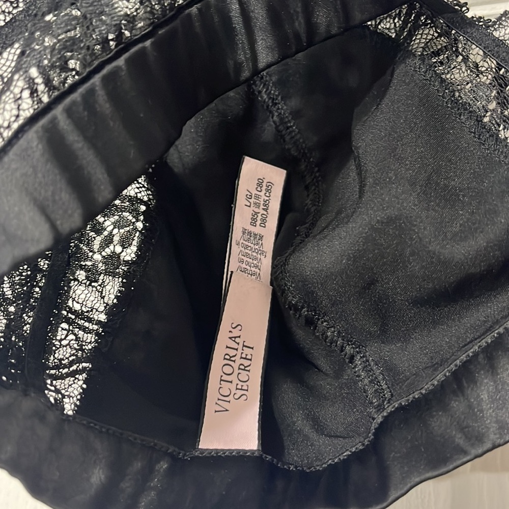 Victoria Secret Bralette - Picture 3 of 3